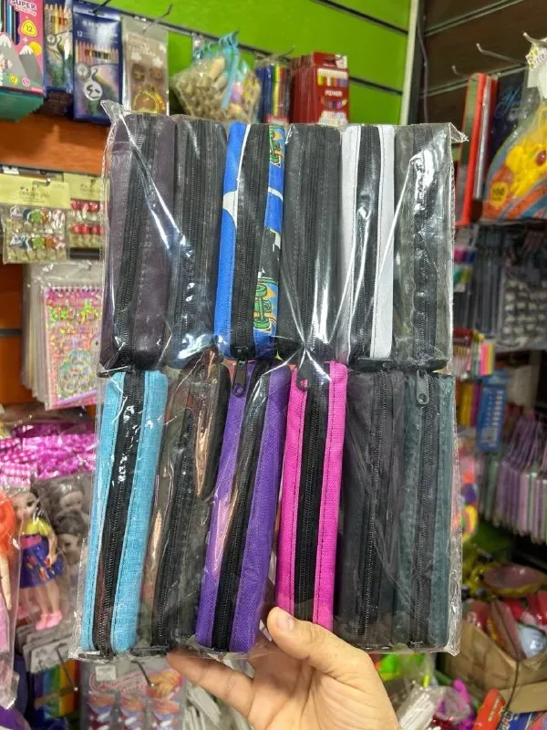 مقلمة سوستة واحدة صغيرة
