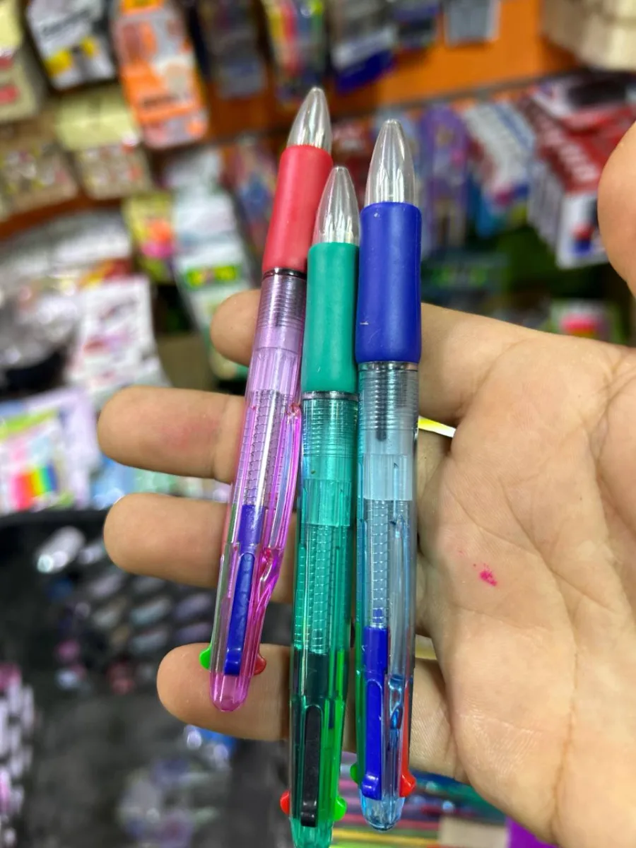 علبة قلم جاف ٤ لون