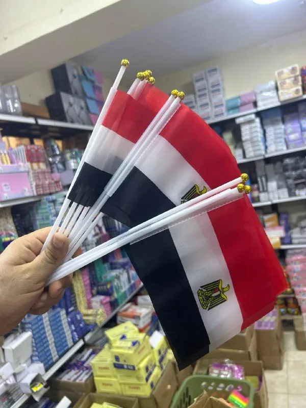 صورة 2 — متوفر كميات علم مصر صغير 14 * 21
