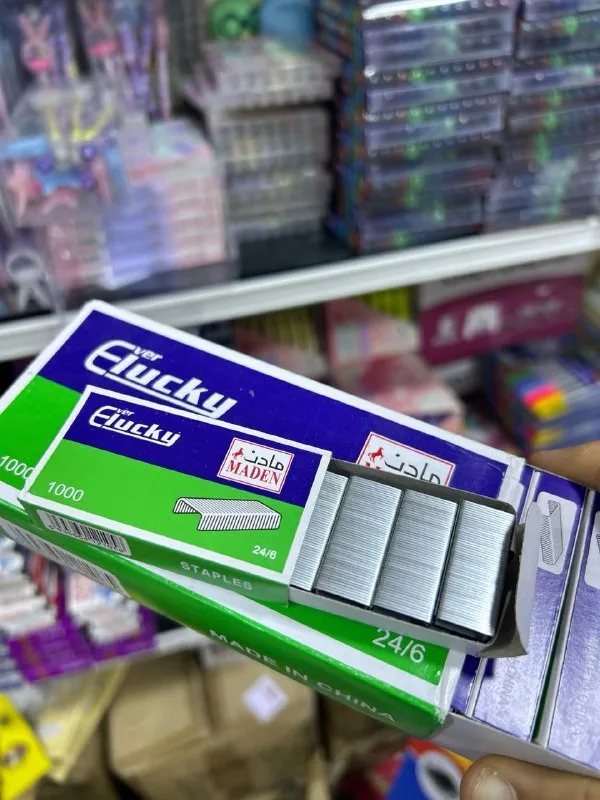 صورة 2 — علبة دبوس دباسة ever lucky / فضى