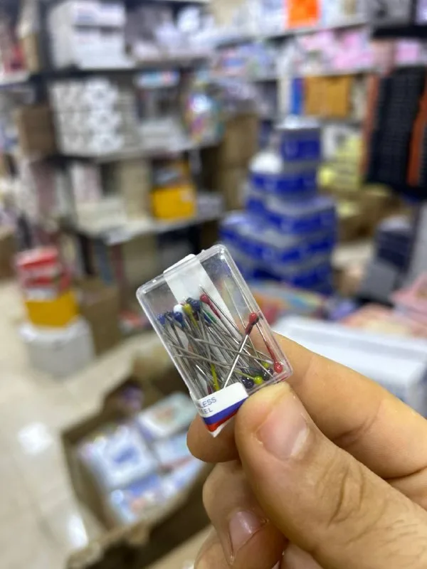 صورة 3 — علبة دبوس طرحة 20 ق