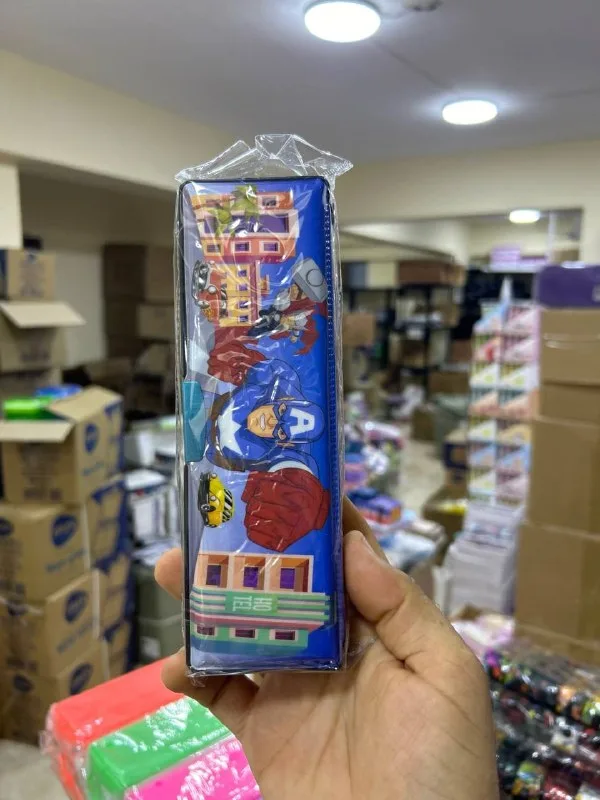 مقلمة بلاستك 2 باب + براية