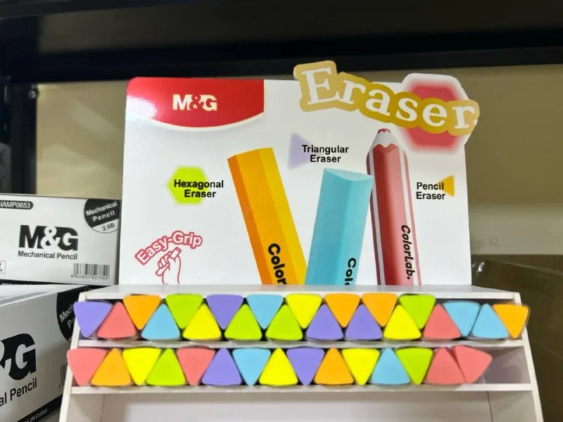 قطعة استكية كلر لاب مثلثة MG